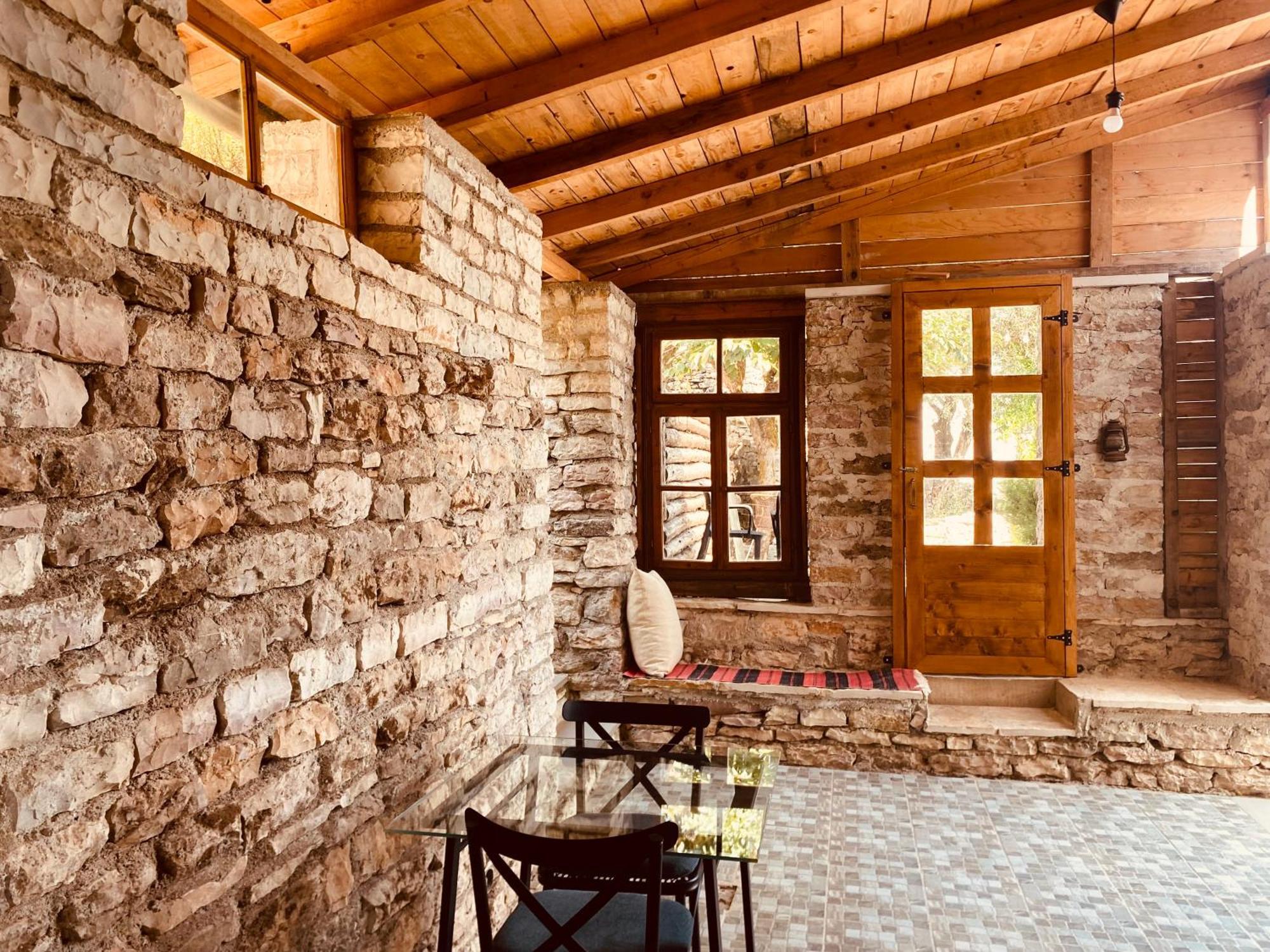 Vila Eri Гирокастра Экстерьер фото